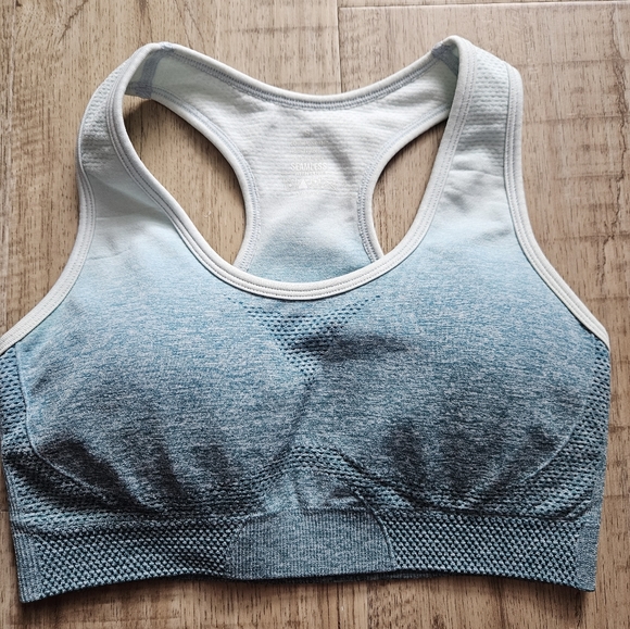 Blue/White Ombre Workout Set - Picture 4 of 6